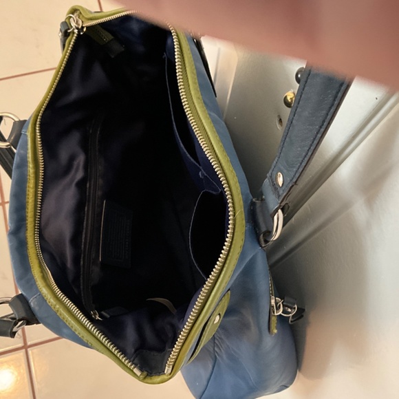 Coach shoulder bag blue/green - double coach tags - Picture 7 of 14